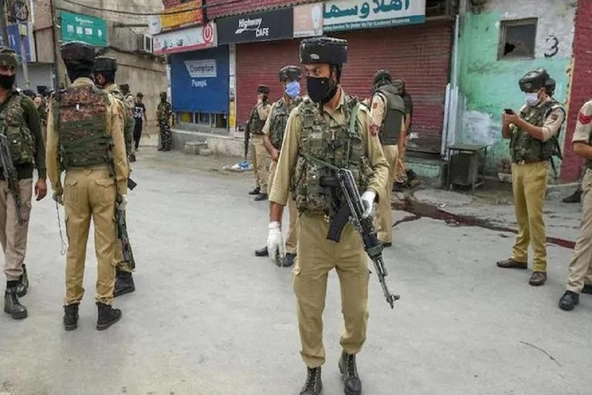 Jammu-Kashmir: 1 Kashmiri Hindu dead, 1 injured in a terror attack in  Shopian 