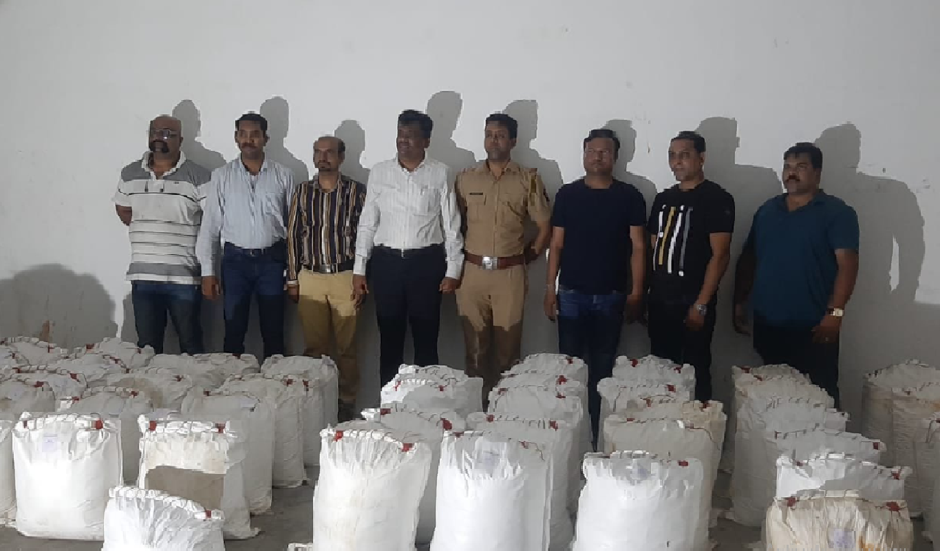 Drugs Factory in Gujarat busted by Mumbai Anti Narcotics Cell