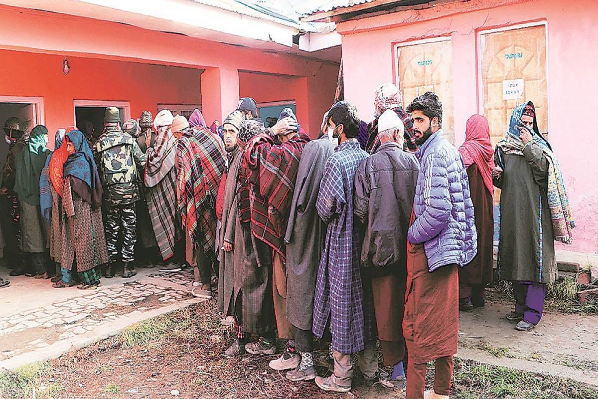Jammu Kashmir Election: चुनाव आयोग का बड़ा ऐलान, जम्मू कश्मीर में रह रहे बाहरी लोग भी डाल सकेंगे वोट