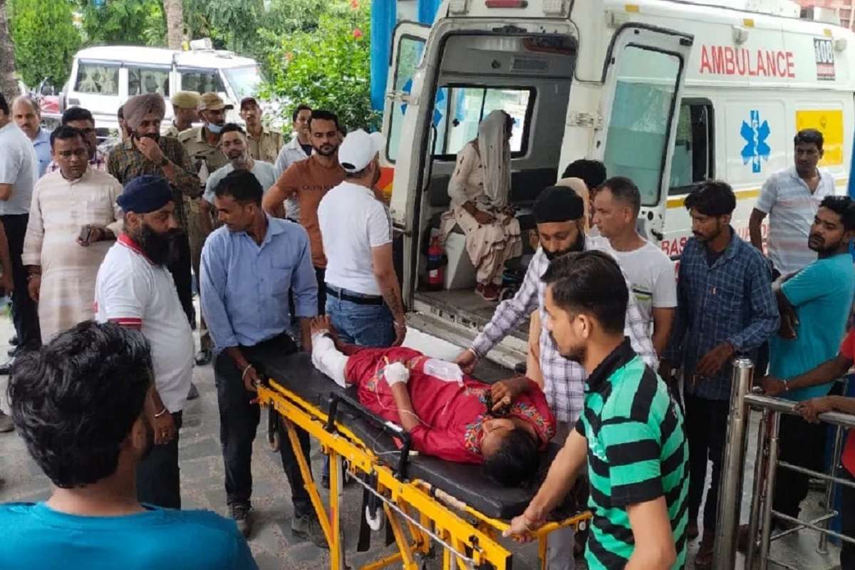 devotees_tractor_trolley_accident_in_bareilly.jpg