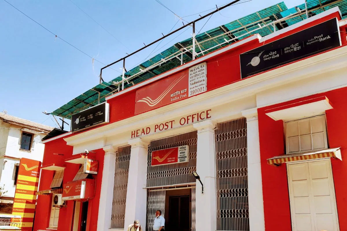 business-idea-10-thousand-new-post-offices-will-open-this-year-earn-a-lot-by-taking-franchisees-in-just-rs-5-000.jpg