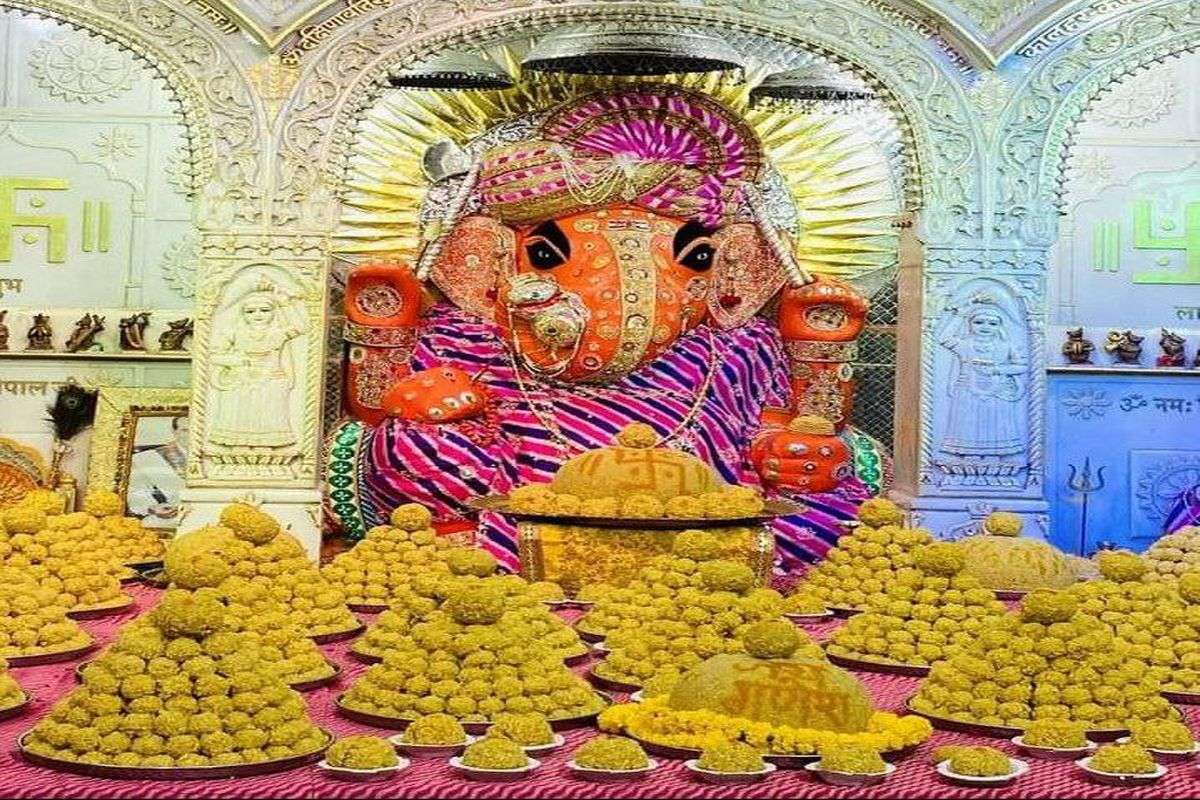 Ganesh Chaturthi 2022: तस्वीरों में देखें जयपुर में गणेश जन्मोत्सव का उल्लास, हर गतिविधि पर नजर