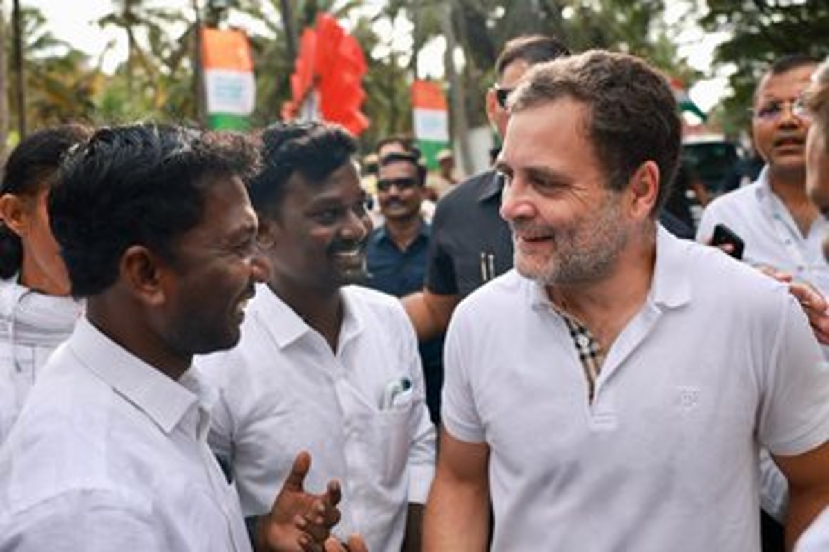 BJP Pointed Rahul Gandhi T Shirt Claims It Is Of 41 Thousand Burberry Company 