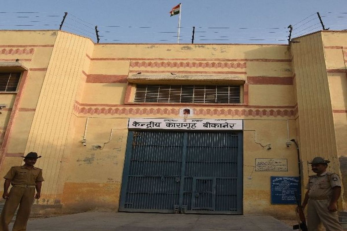 राजस्थान यहां जेल में बंदियों के दो गुट भिड़े, दो जख्मी