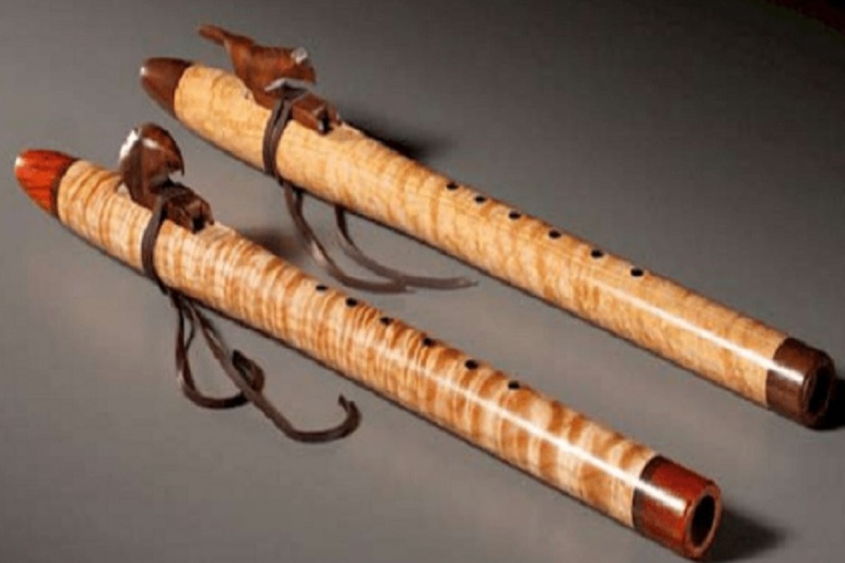 बांसुरी किसने बनाई और कब से बजाई जा रही है, संगीत अकादमी ने दिया अजीबोगरीब जवाब
