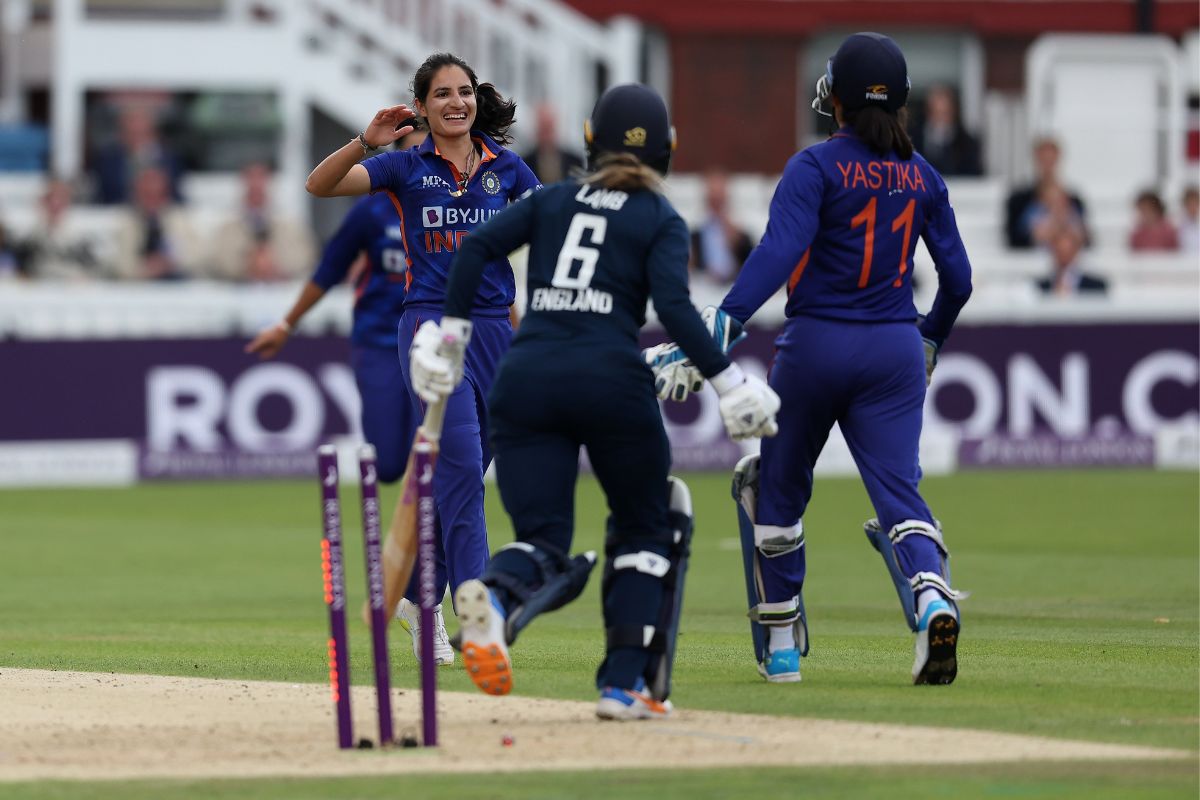 ENGW vs INDW 3rdODI: भारत ने इंग्लैंड को तीसरे वनडे में 16 रनों से हराया, सीरीज को 3-0 से जीतकर झूलन गोस्वामी को दिया शानदार तोहफा