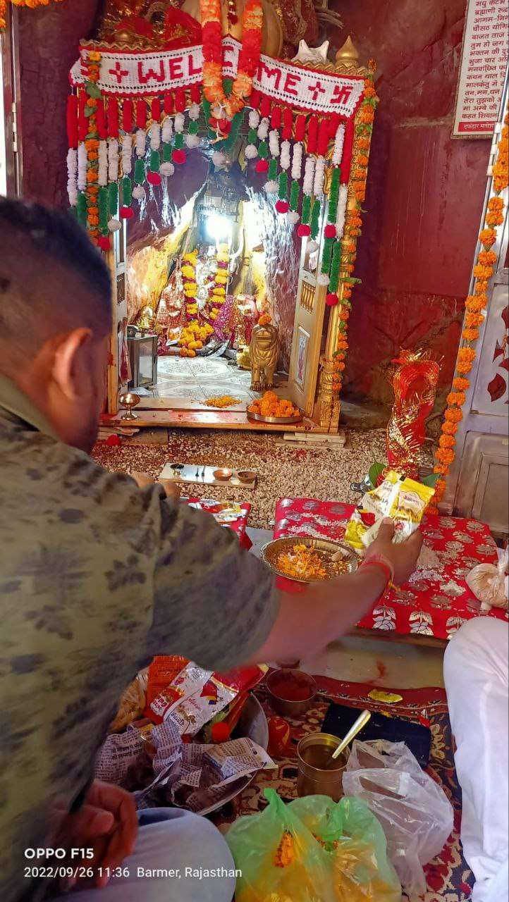 देवी मंदिरों में नवरात्र की धूम, सजे देवालय