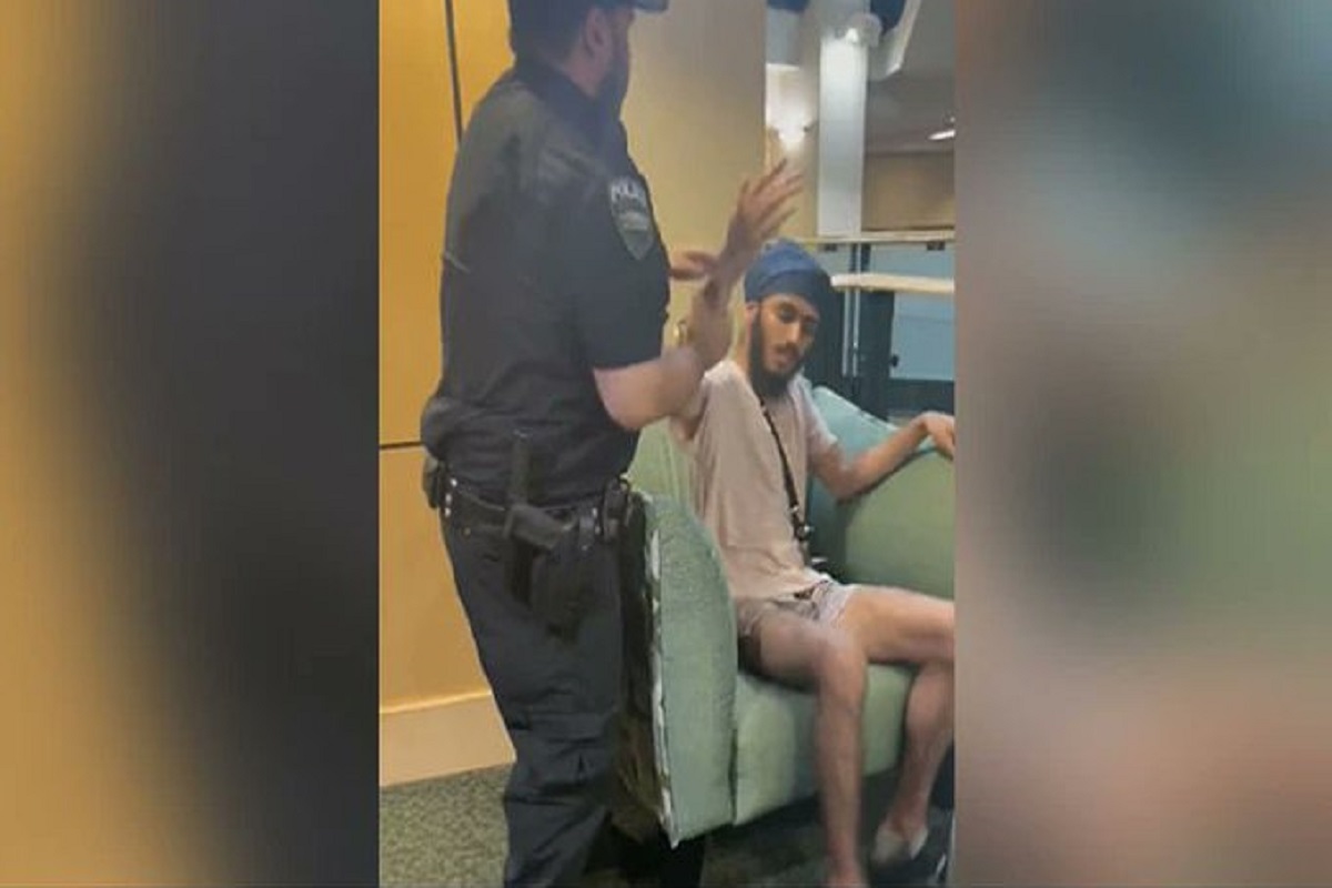 America: कृपाण धारण करने पर सिख छात्र को पहनाई हथकड़ी, अब पुलिस अधिकारी पर एक्शन की मांग