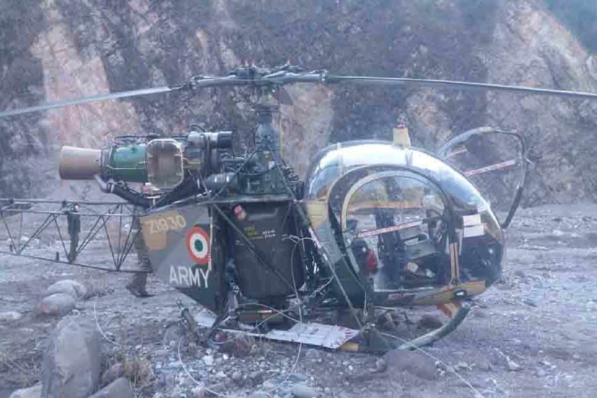 Indian Army Helicopter crashed near Tawang area in Arunachal Pradesh, pilot  lost his life | अरुणाचल प्रदेश के तवांग में भारतीय सेना का हेलीकॉफ्टर  'चीता' क्रैश, लेफ्टिनेंट कर्नल ...