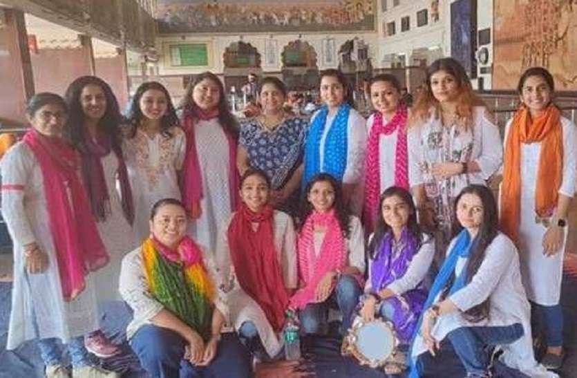 world mental health week 2022: नुक्कड़ नाटक 'पागल नहीं, बीमार हूं' से छात्रों ने जगाई उम्मीद की किरण