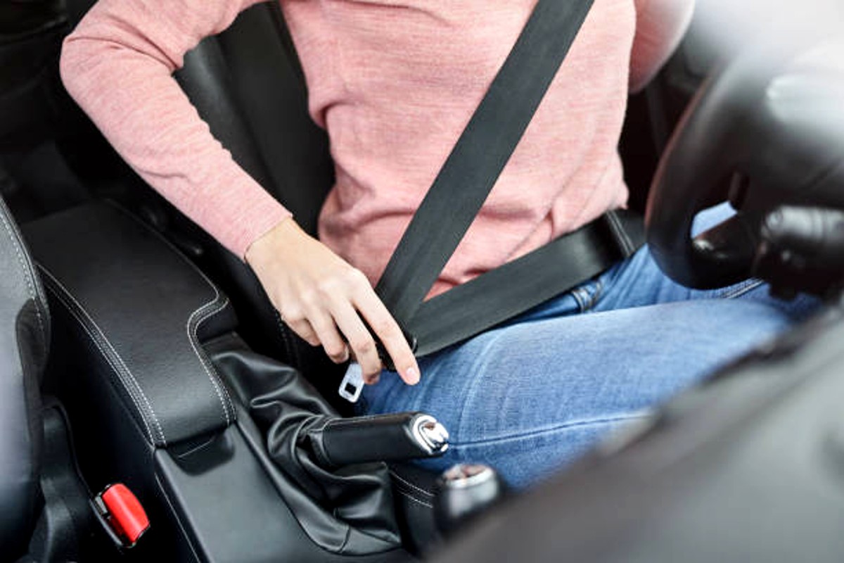 Seat Belts Mandatory for Every Car Passengers from 1 November in Mumbai