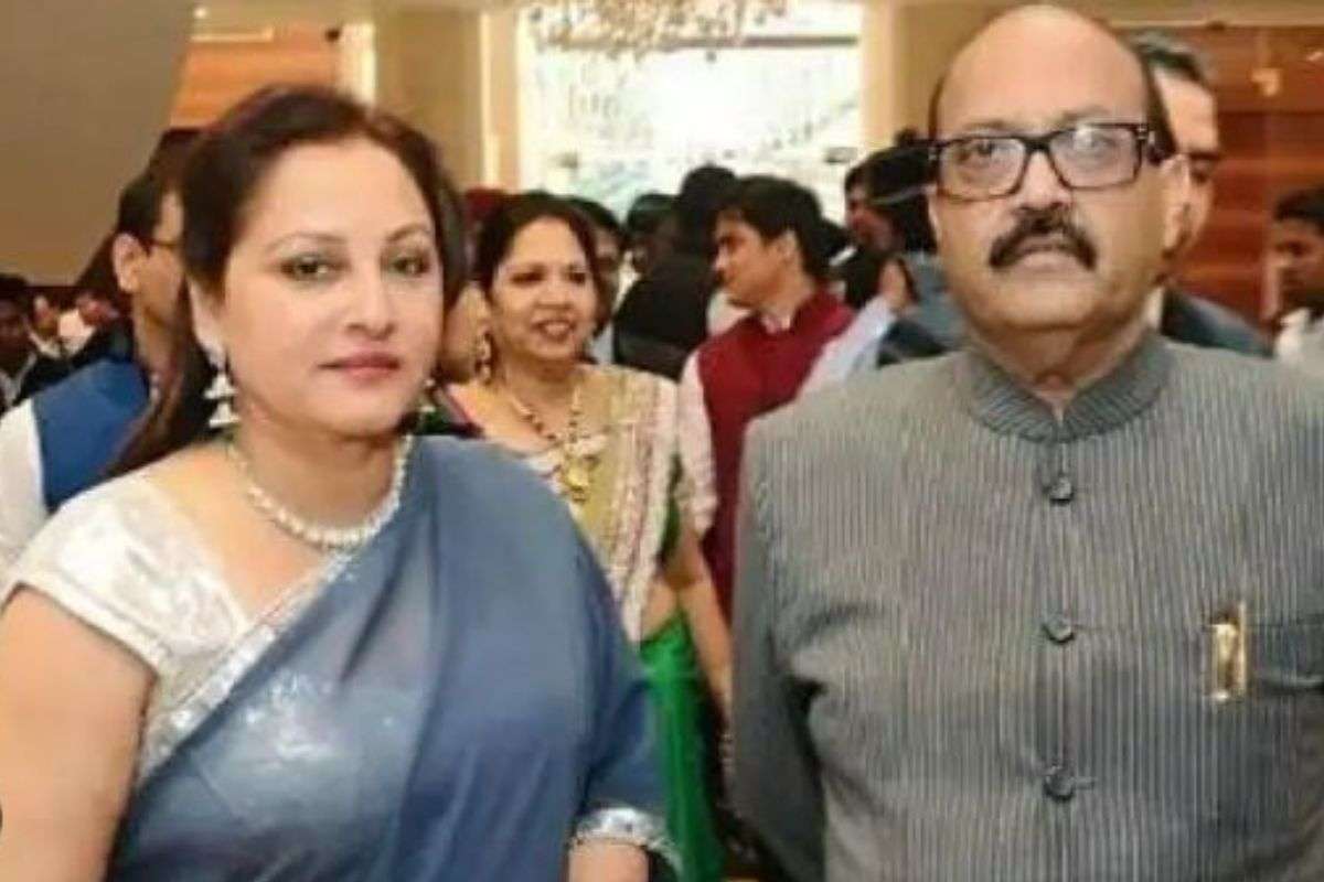 amar_singh_with_jaya_prada.jpg