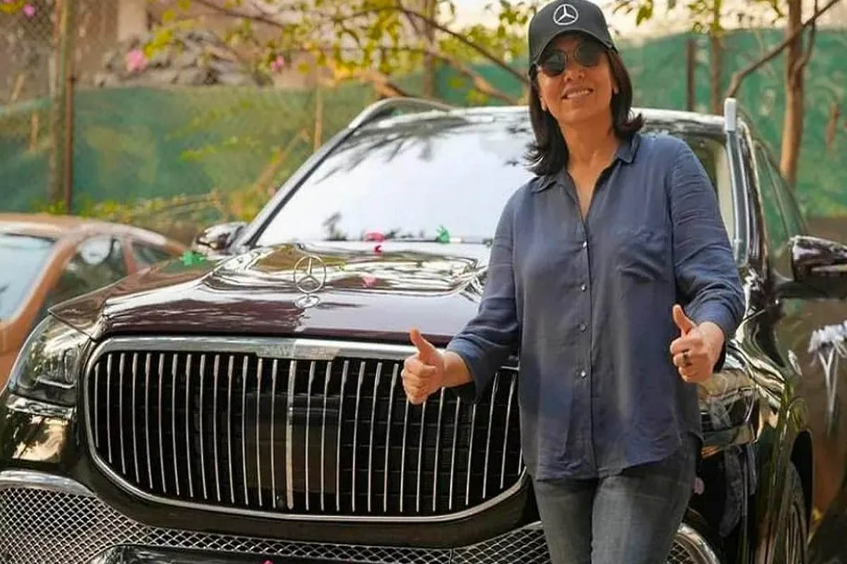 Ranbir Kapoor’s mom Neetu Singh buys a Maybach GLS luxury SUV worth Rs 3 crore | रणबीर कपूर की मां नीतू सिंह ने खरीदी नई 3 करोड़ की SUV, हर गाड़ी में नहीं मिलते ऐसे फीचर्स