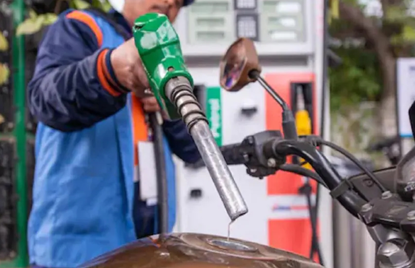 petrol diesel price today know the price of oil in your city | बिहार में महंगा तो यूपी में सस्ता हुआ पेट्रोल-डीजल, जानिए आपके शहर की कीमतें