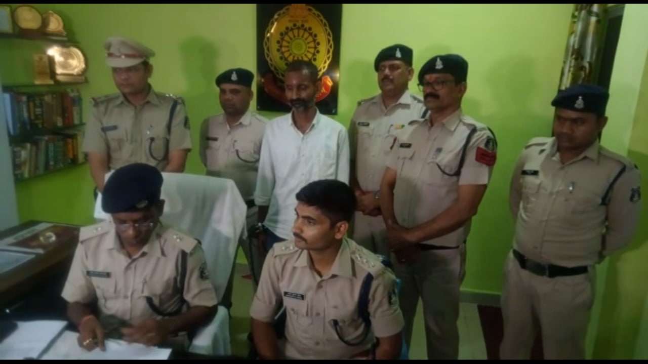 उत्तर प्रदेश पुलिस ने पकड़ा शूटर
