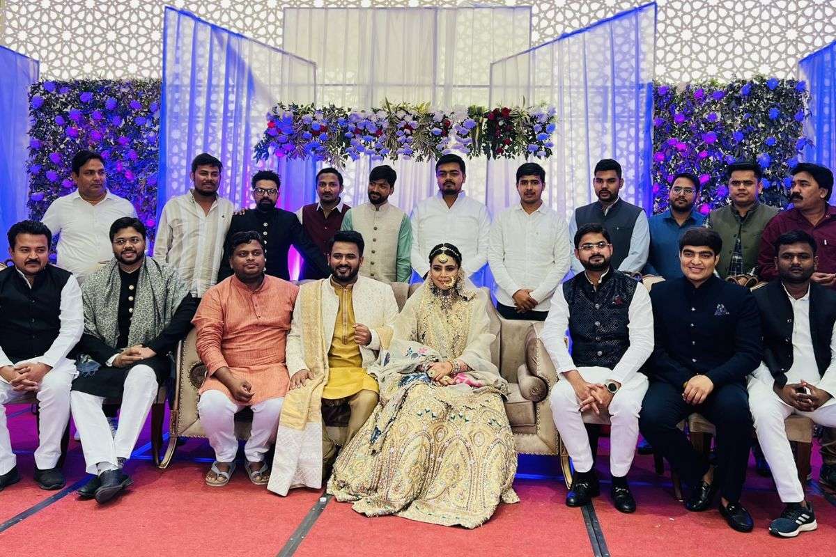 swara_in_bare.jpg
