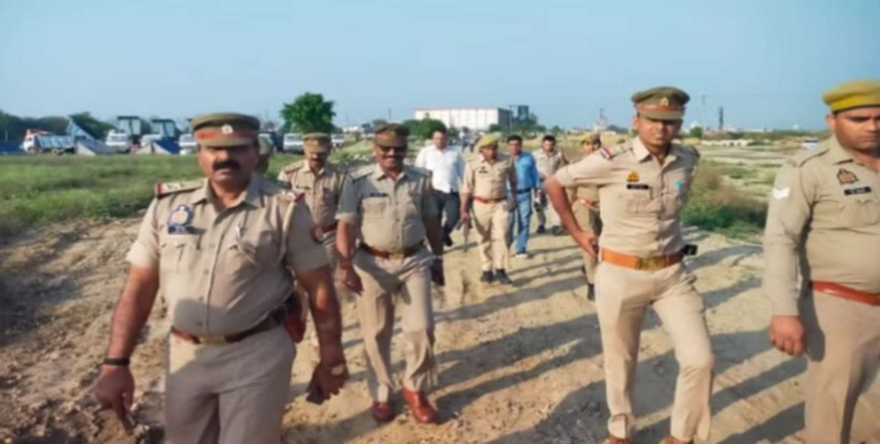 Meerut News: याकूब कुरैशी का 13 करोड का मकान कुर्क, अब मर्सिडीज और रेंजर रोवर की बारी