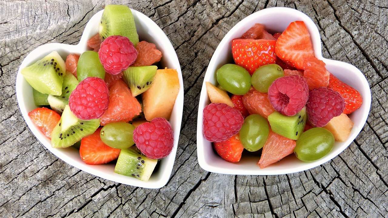 fresh-fruits-2305192_1280.jpg