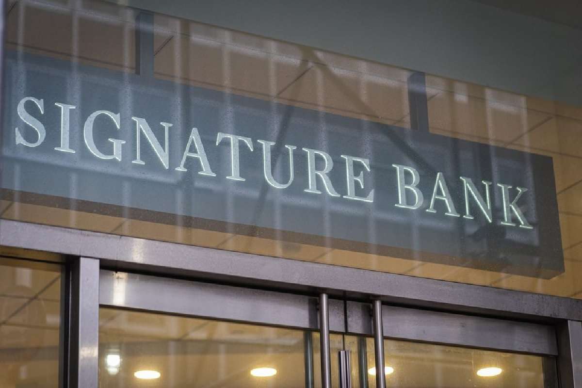 signature_bank.jpg