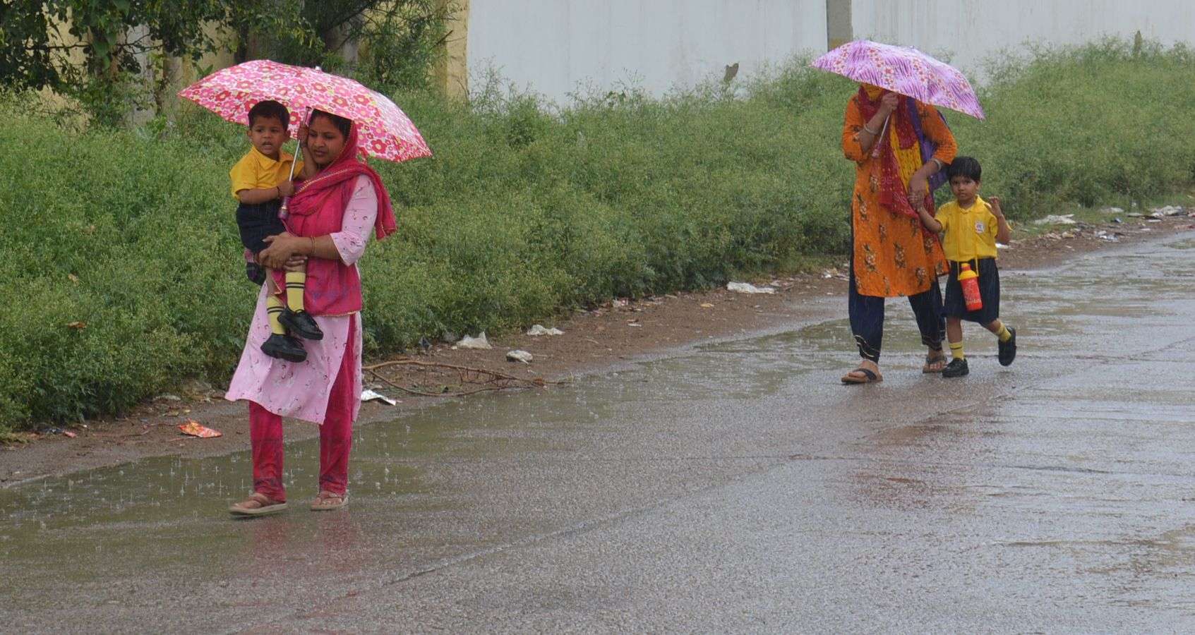 वैशाख माह में तेज धूप की जगह बारिश,देखे तस्वीरें |rain in may month at ...