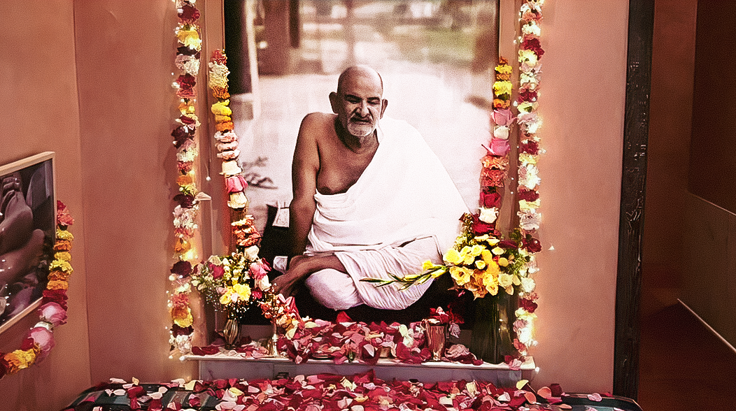 Video सुखी जीवन के लिए बाबा नीम करोली के चार मंत्र Neem Karoli Baba