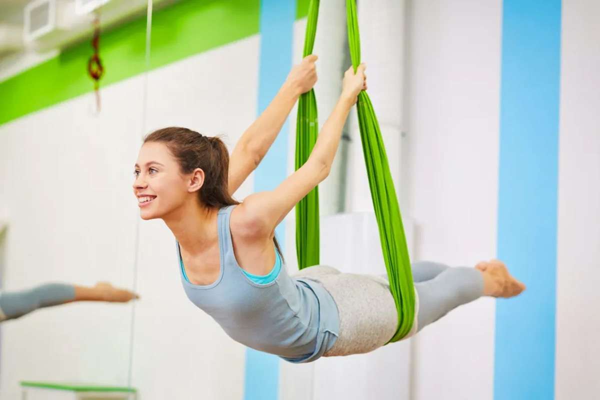 aerial-yoga-benefits_1.jpg