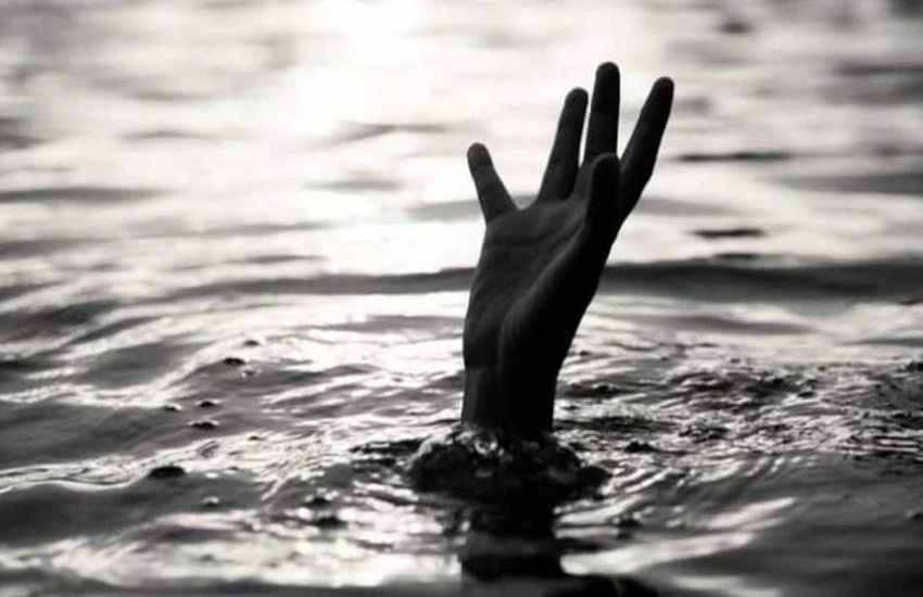 Innocent child dies due to drowning in Raipur Vyas pond | पिता के साथ दादा को तर्पण देने गए मासूम की तालाब में डूबने से मौत, सदमे में परिवार | Patrika News