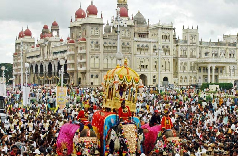 Mysore Dussehra: अपनी भव्यता को लेकर आकर्षण का केन्द्र रहा मैसूर दशहरा
