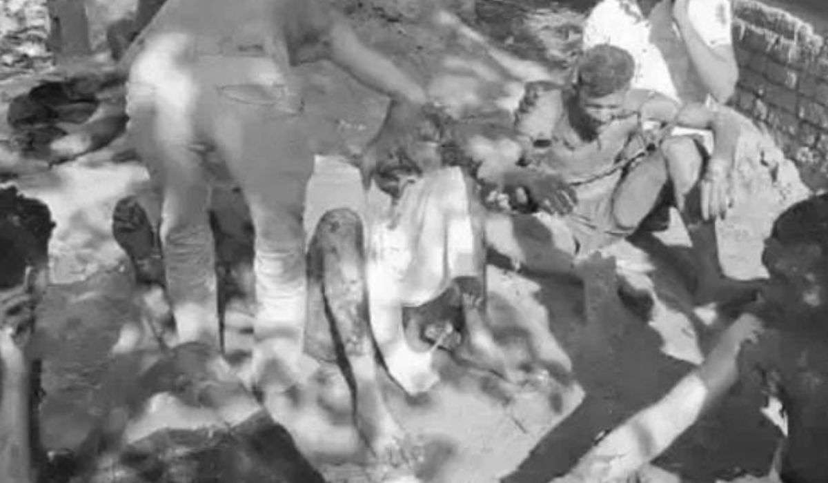 मथुरा के पटाखा बाजार में लगी भीषण आग , सामने आई दिल दहला देने वाली तस्वीरें