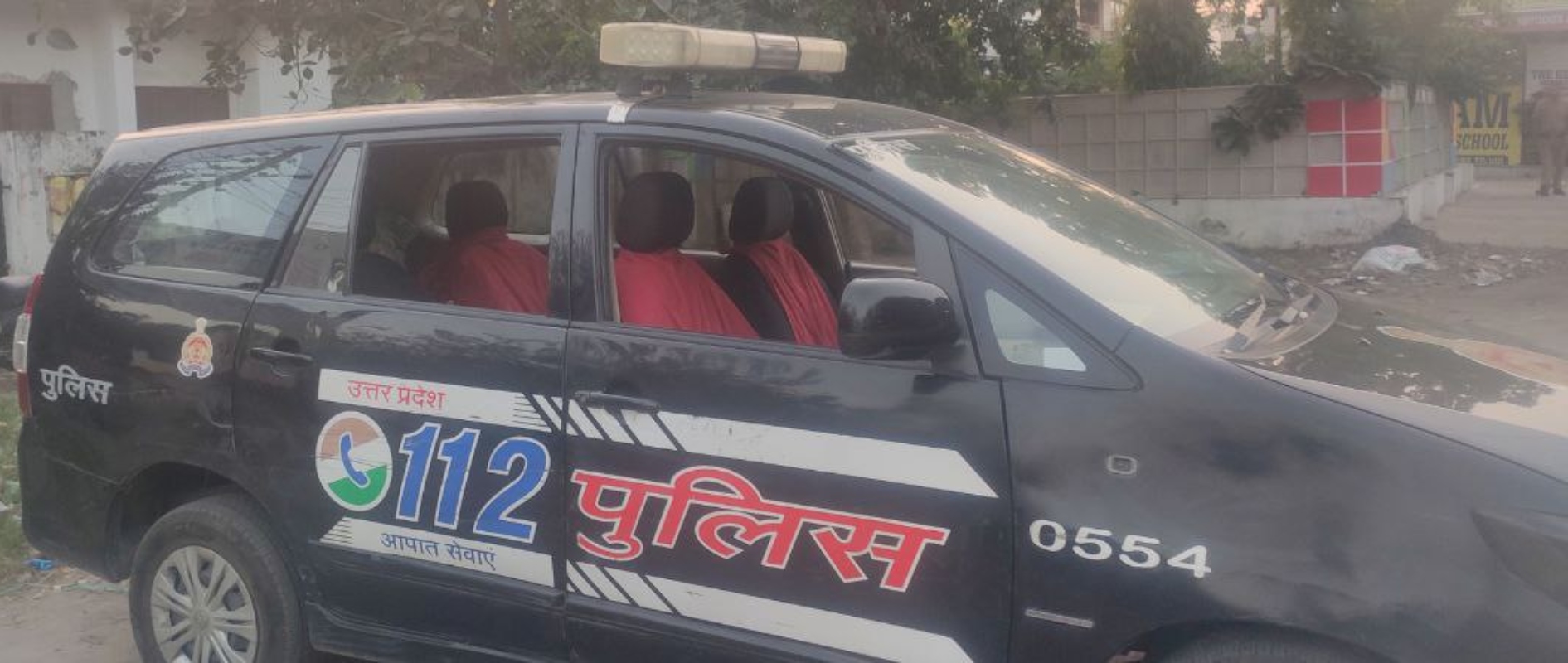 Meerut News: मेरठ में ठेके से शराब खरीद रहे युवकों ने ट्रैफिक पुलिसकर्मी को पीटा, थाने पहुंचते ही होश ठिकाने