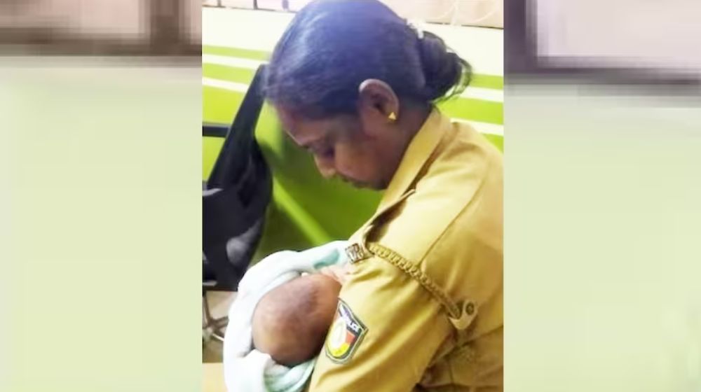  Police officer in Kerala breastfed the child of a sick woman