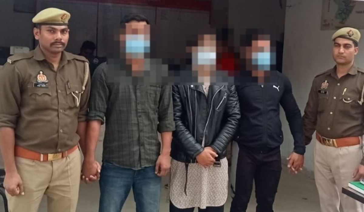 Ghaziabad police arrested three boys who were making reels in the police station
