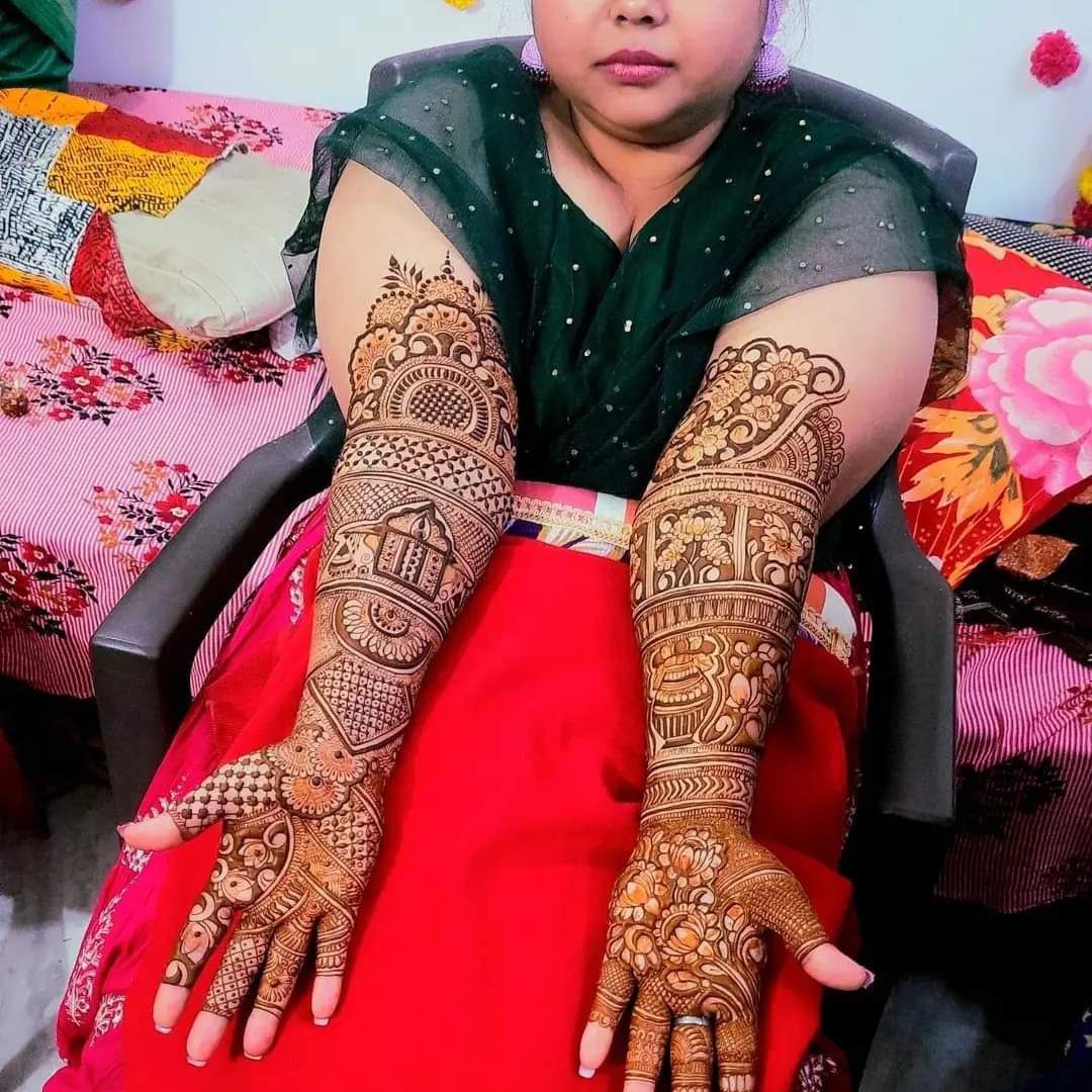 Back hand mehndi design for bridal - mehndidesign