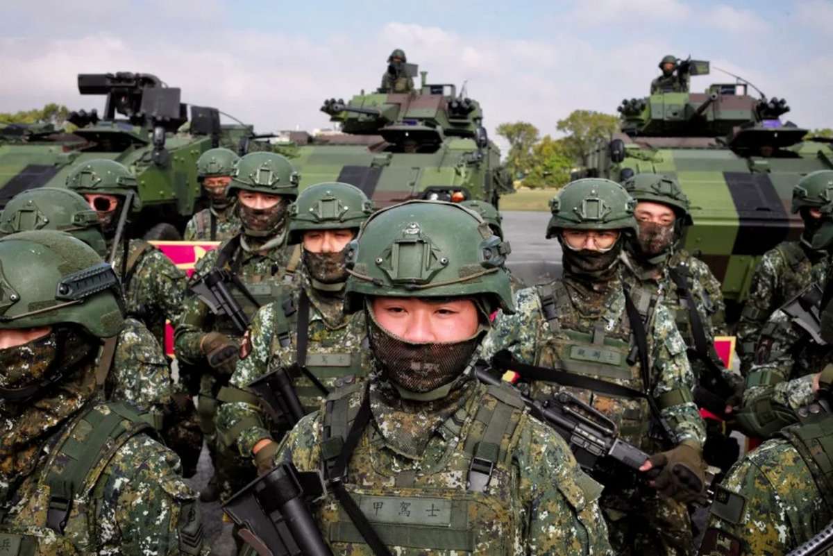 taiwanese_army.jpg