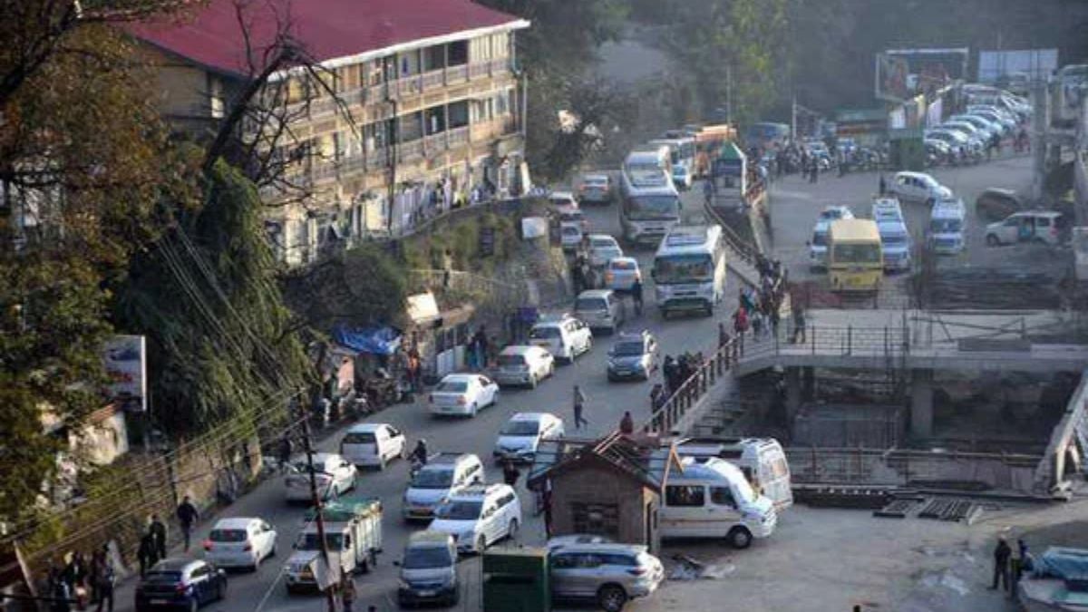  1.60 lakh vehicles entered Shimla in 10 days to celebrate new year and weekend 