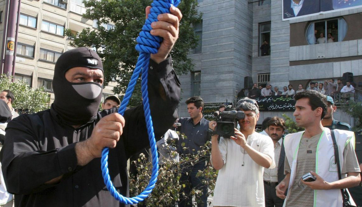 iran_executes_four_people_accused_of_working_for_mossad.jpg