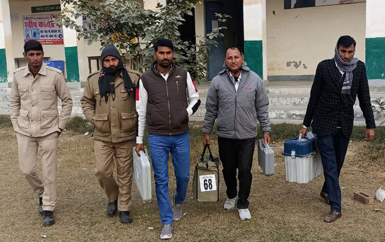 श्रीकरणपुर में चुनाव आज,मतदान दलों ने की आवश्यक तैयारी