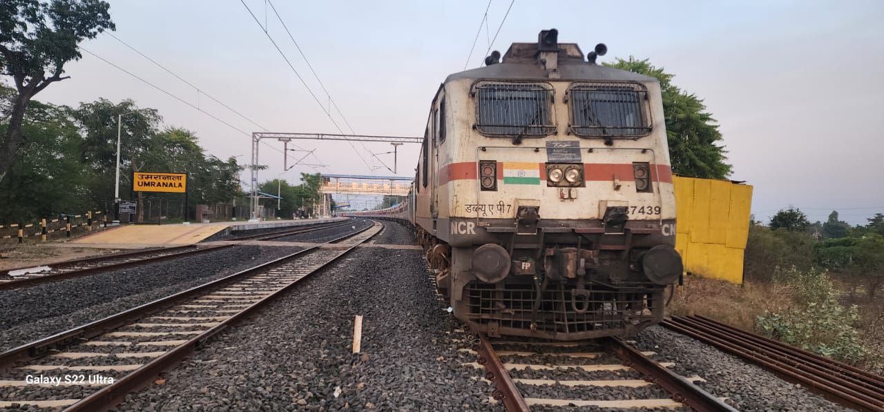 Railway: 26 दिन बाद पटरी पर लौटी पातालकोट एक्सप्रेस आज फिर निरस्त