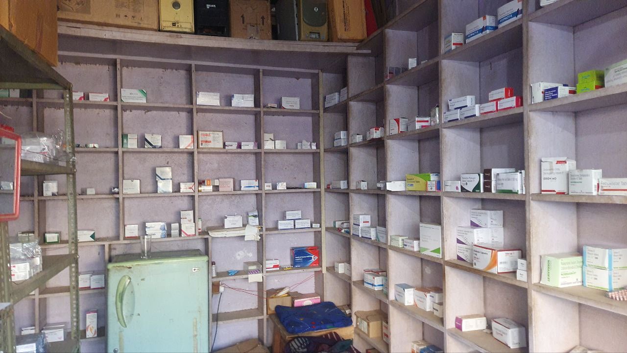 VIDEO: करौली-हिण्डौन में पांच करोड़ की बकाया के बोझ से दबी केवीएसएस की दवा दुकानें