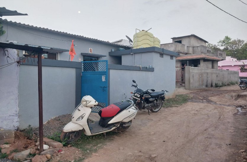 तेतरकुटी में बेखौफ चोर: दिनदहाड़े चोर घरों को बना रहे निशाना, दहशत में वार्डवासी