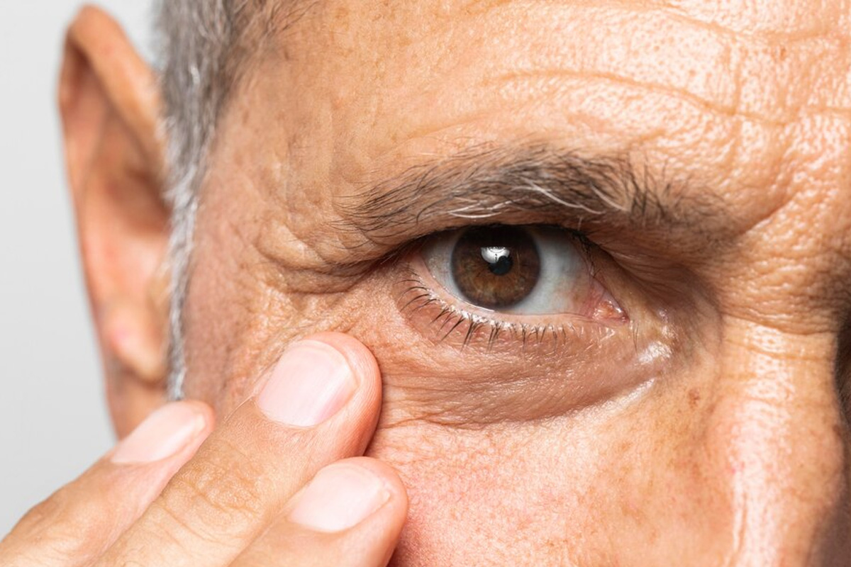 Diabetes Cause of Blindness:  बढ़ता हुआ Blood Sugar आपको बना सकता है अंधा