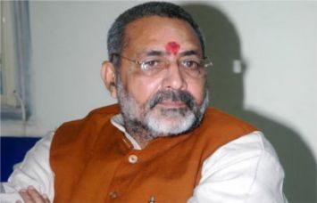 Nitish Kumar Calling BJP leader Giriraj singh and asked how are you... नीतीश कुमार ने BJP नेता गिरिराज को किया फोन, बिहार में कानाफूसी