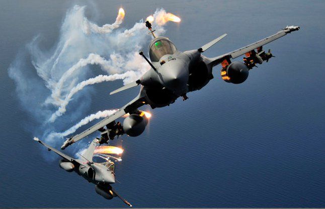 Rafale Fighter Plane: Features And Specifications - दुश्मन पर 55000 फुट की  ऊंचाई से भी कहर बरपाएगा "राफेल" | Patrika News