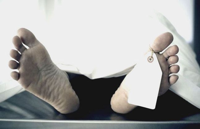 died in separate incidents बाइक सवार ने मारी टक्कर, वृद्ध की मौत