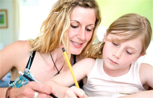kid study बच्चों पर पढ़ाई का दबाव बनाना सही नहीं
