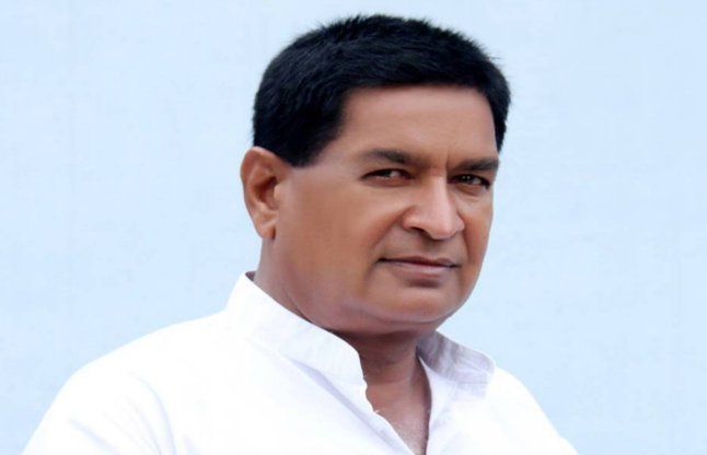 rajkumar saini सांसद राजकुमार सैनी पर फेंकी स्याही, भीड़ ने की युवकों की पिटाई