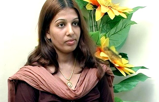 Midnight Controversy At Tara Chowdary S Place Hot On Web News In Hindi सेक्स रैकेट में फंसी