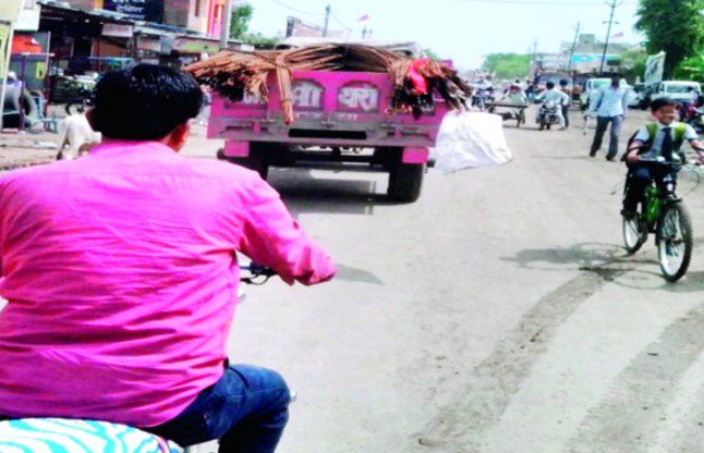 Rajgarh photo भारी वाहन रूके, न सरिया-चद्दर की दुकानें हटाई गई