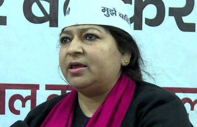 bhawna gaur संकट में आप सरकार, एक और MLA की डिग्री पर उठे सवाल