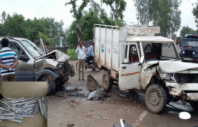 Safari was full of explosives, Pick-up hit Satna: सफारी में भरा था विस्फोटक, पिकअप से जा भिड़ी